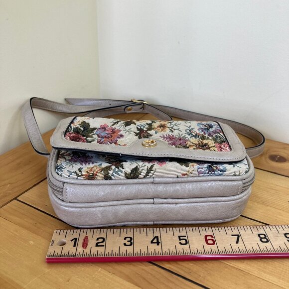 Cornell Floral Tapestry Purse Beige Faux Leather Multi-Pocket Magnet Clasp - Picture 10 of 13